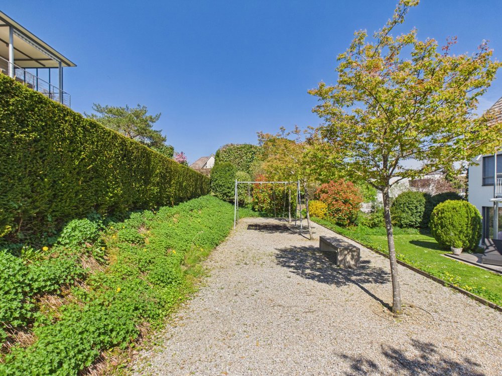 5 rooms Apartment to buy in Maur - image 1/11