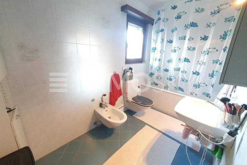 Casa di 5 locali in vendita a Cadenazzo - immagine 1/5