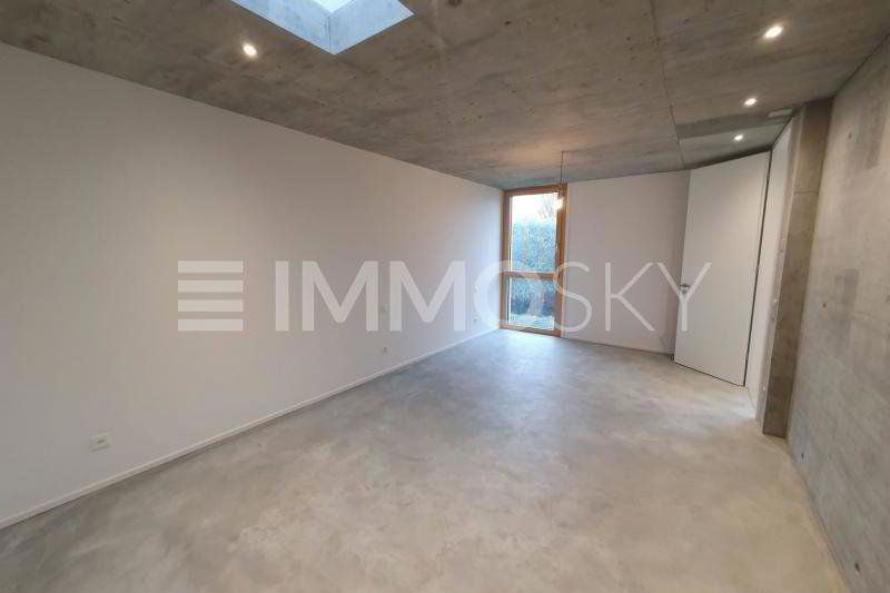 Casa di 5 locali in vendita a Coldrerio - immagine 1/5