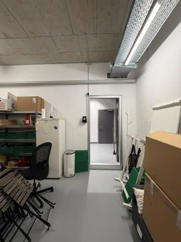 Ufficio & Commercio di null locali in affitto a Tolochenaz - immagine 1/4