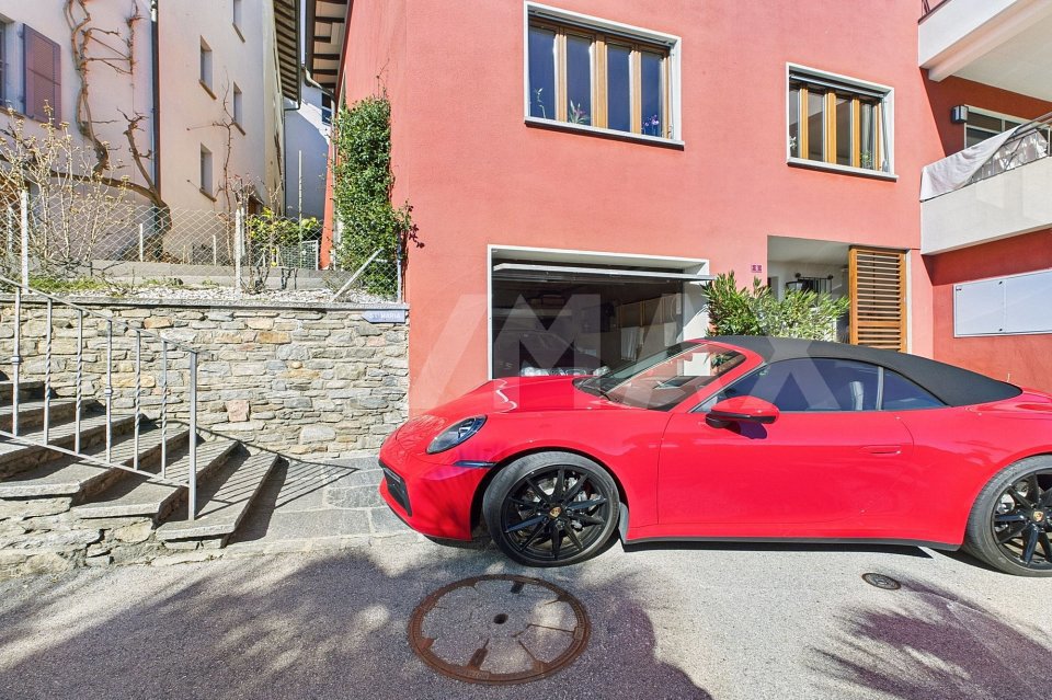 Casa di 8 locali in vendita a Cimo - immagine 1/13