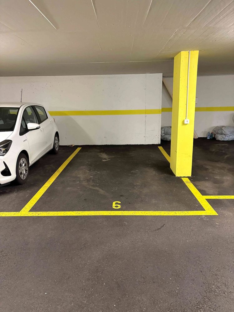 null Zimmer Parkplatz, Garage zu vermieten in Domat/Ems - Bild 1/1