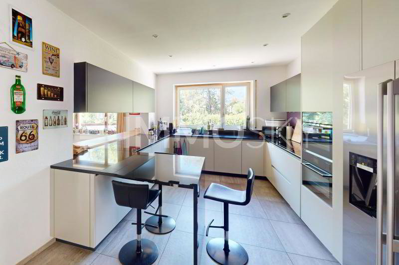13 rooms House to buy in Purasca - image 1/5