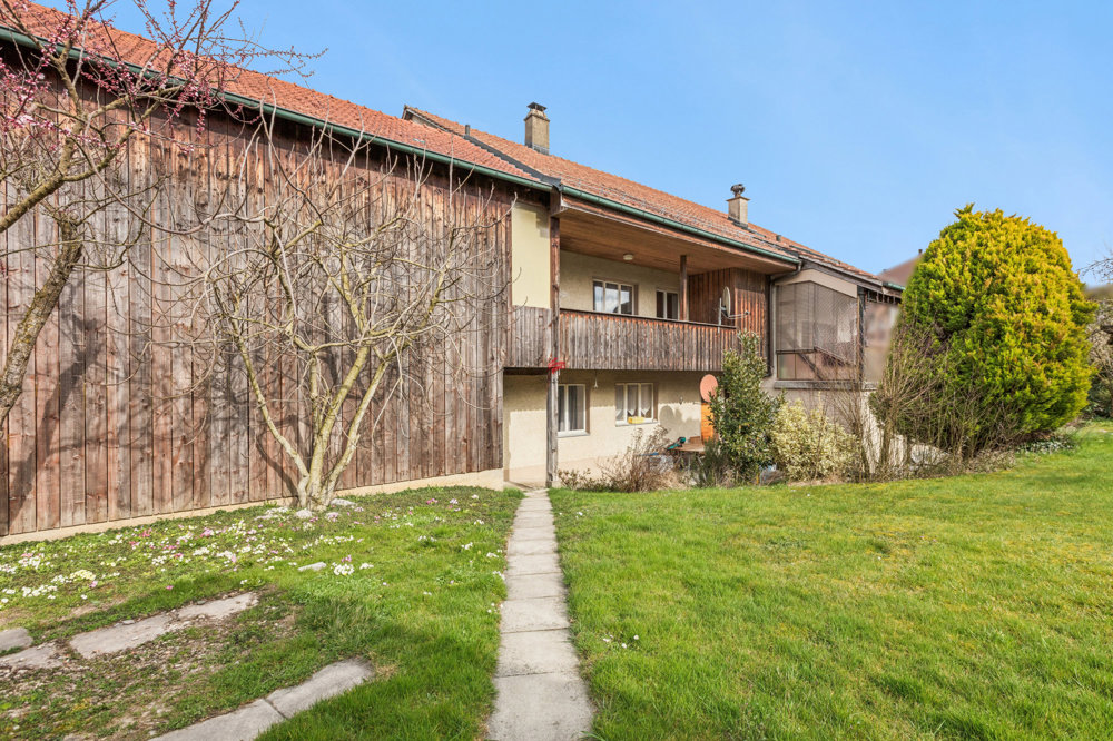 Maison null pièces à acheter à Rüfenach AG - image 1/10