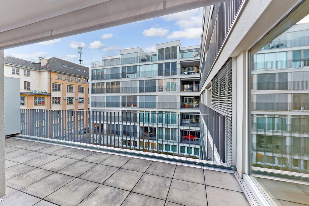 4 rooms Apartment for rent in Zürich - image 1/11