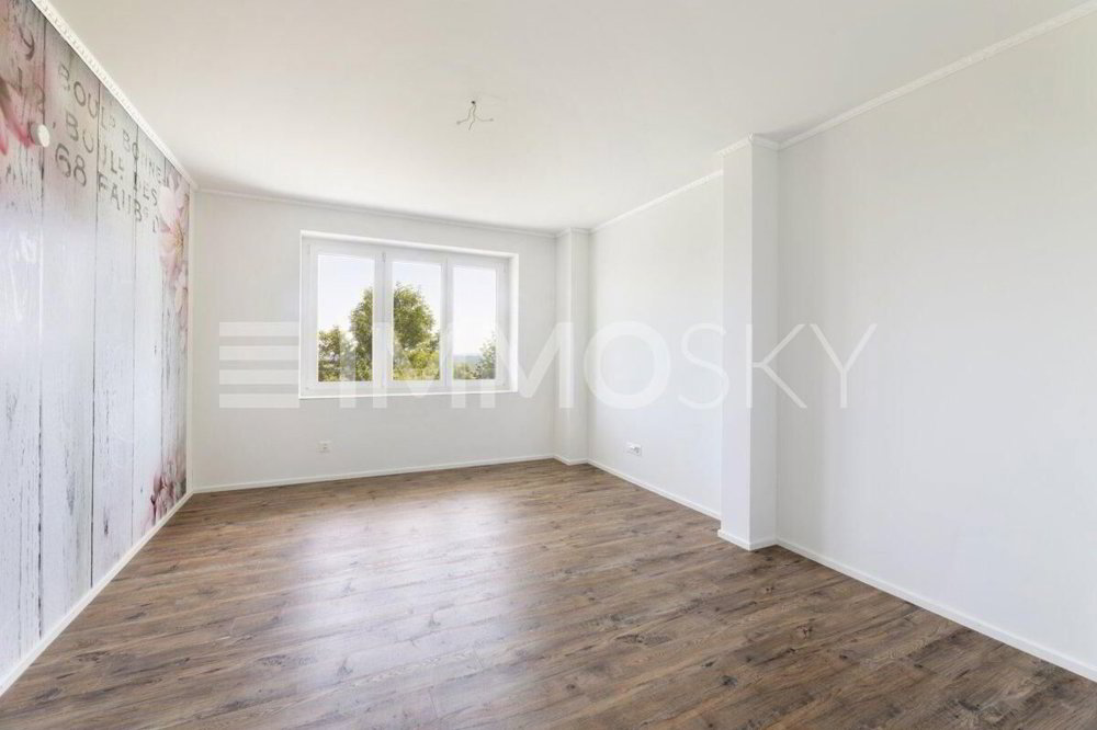 Bureau & Commerce 5.5 pièces à acheter à Langnau am Albis - image 1/5