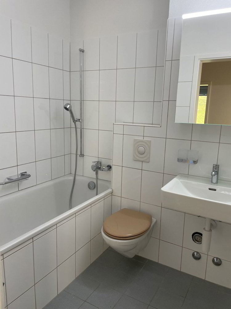 Appartamento di 3 locali in affitto a Kehrsatz - immagine 1/7