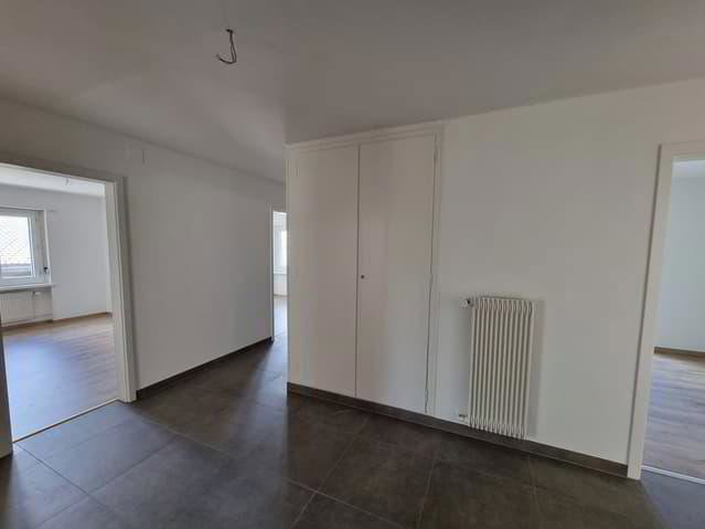 Appartamento di 5 locali in affitto a La Chaux-de-Fonds - immagine 1/13