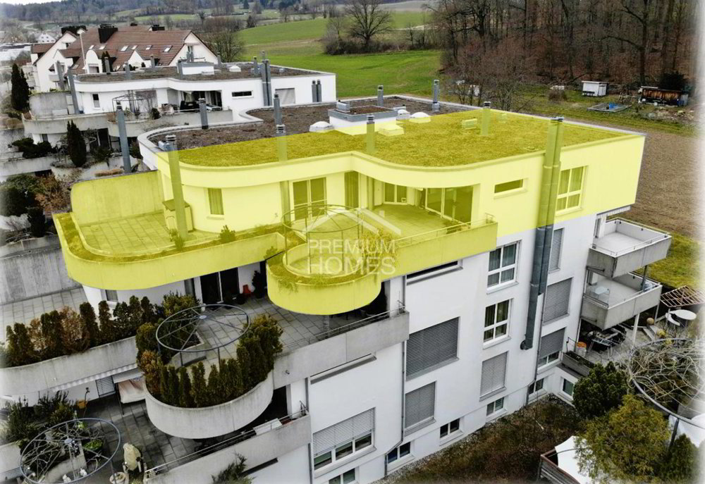 5 rooms Apartment to buy in Kloten - image 1/9