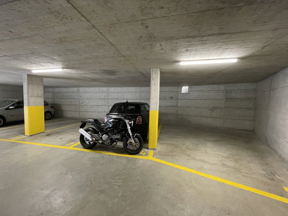 null Zimmer Parkplatz, Garage zu vermieten in Lausanne - Bild 1/2