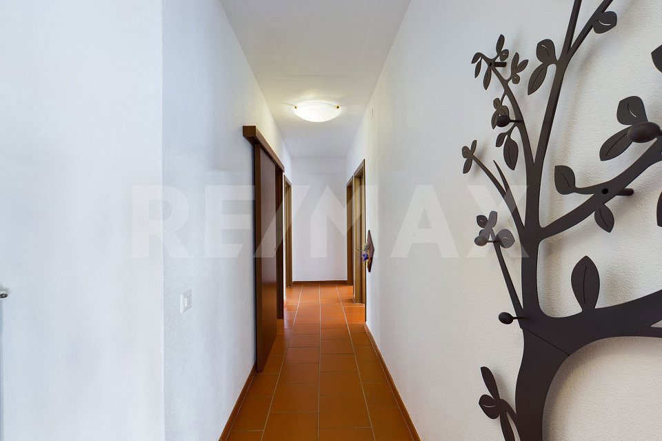 Casa di 5 locali in vendita a Purasca - immagine 1/13