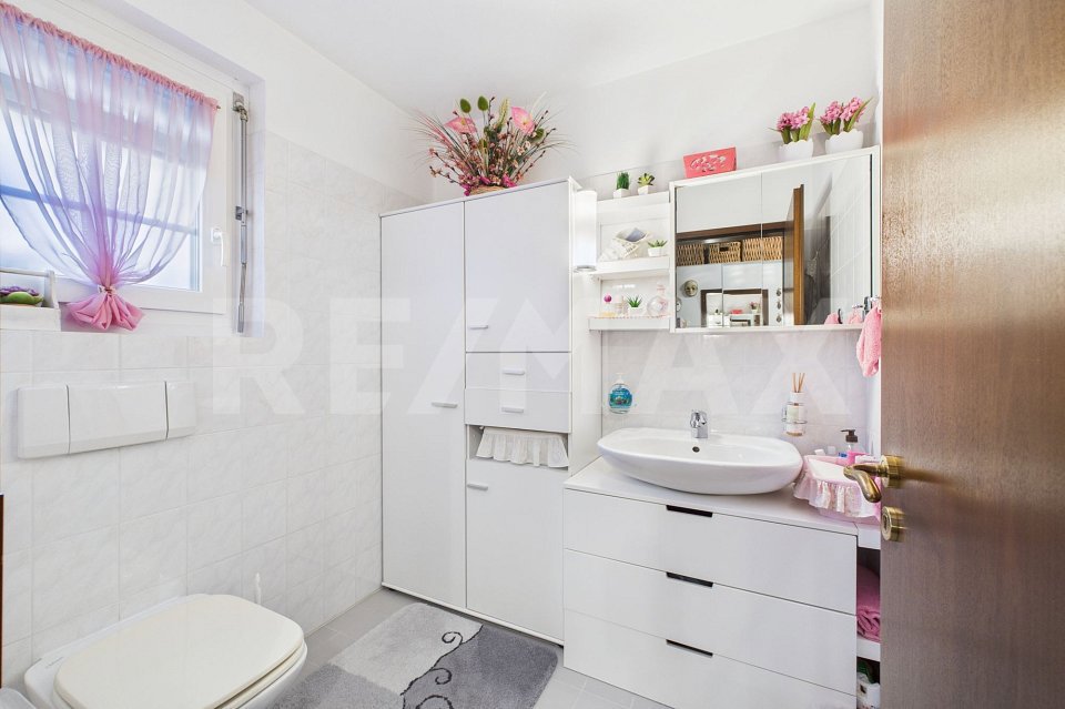 Casa di 5 locali in vendita a Lugano - immagine 1/13