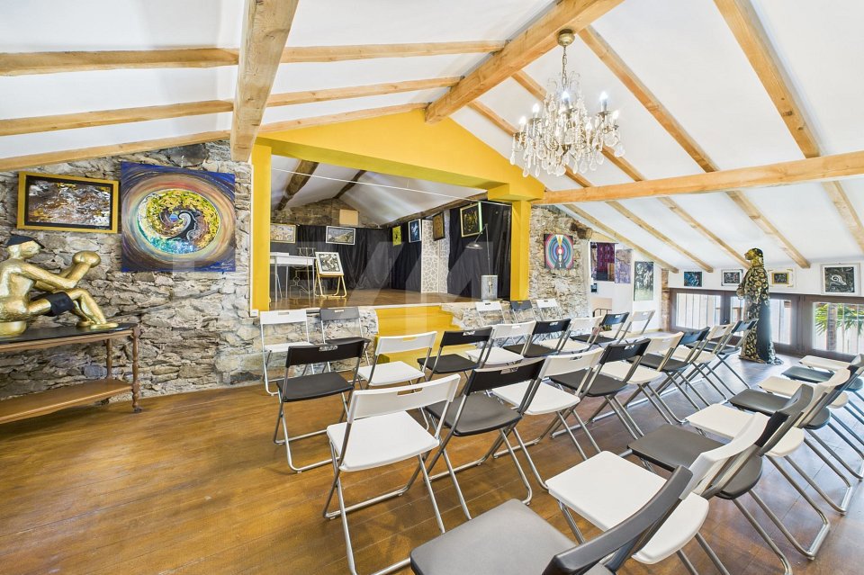 Casa di 20 locali in vendita a Sessa - immagine 1/13