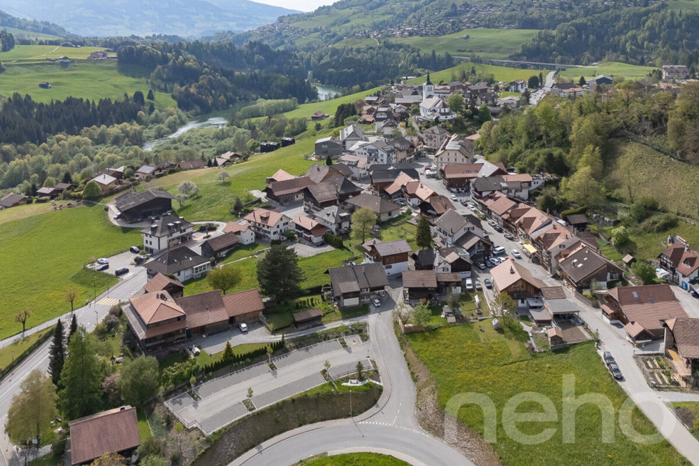 Casa di 5 locali in vendita a Charmey (Gruyère) - immagine 1/12