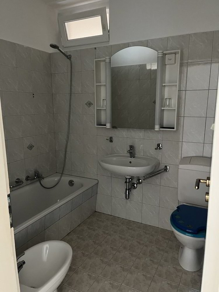 Appartement 5.5 pièces à louer à Locarno - image 1/8
