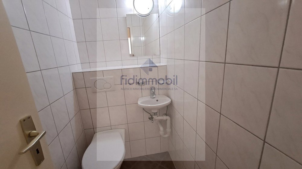 4 rooms Apartment for rent in Le Locle - image 1/8