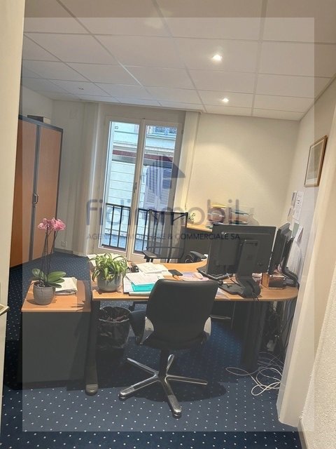 Ufficio & Commercio di null locali in vendita a Neuchâtel - immagine 1/13
