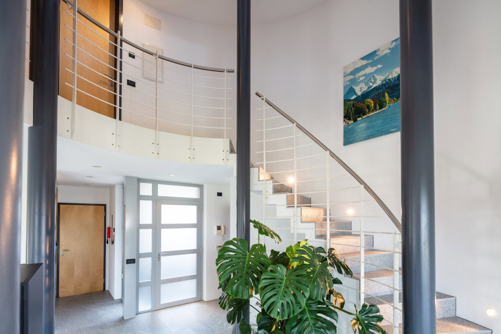 Casa di 6 locali in vendita a Pura - immagine 1/13