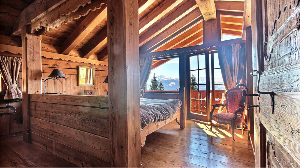 Maison 6 pièces à louer à Crans-Montana - image 1/13