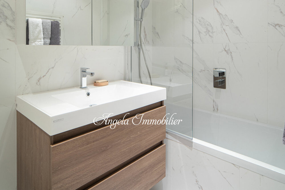 Appartamento di 5 locali in vendita a Crans-Montana - immagine 1/13