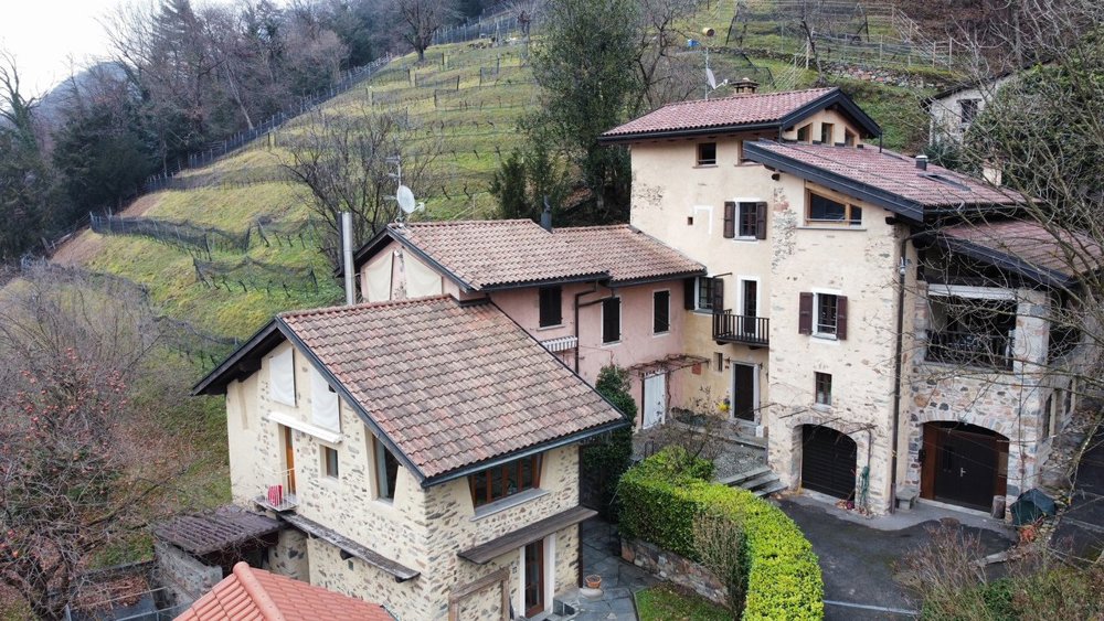 Maison 3 pièces à acheter à Lugano - image 1/9