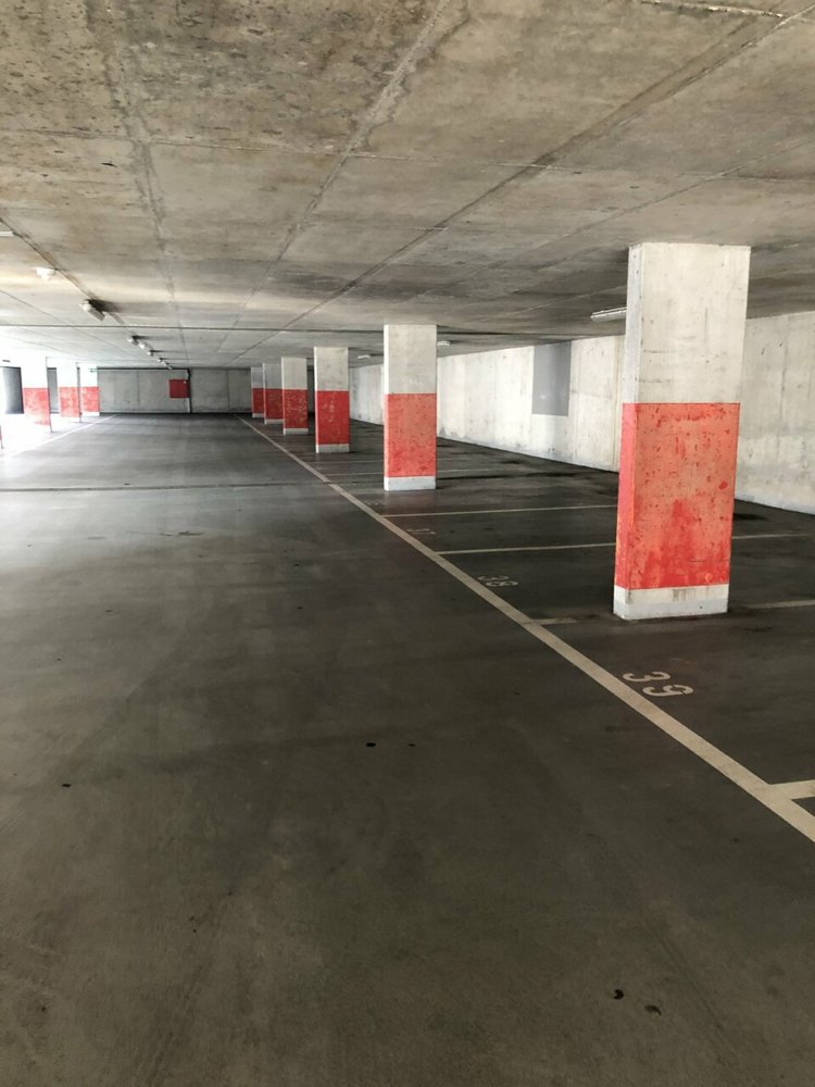 null Zimmer Parkplatz, Garage zu vermieten in Montreux - Bild 1/3