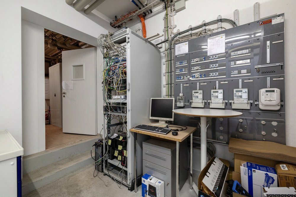 5 Zimmer Büro zum verkaufen in Arlesheim - Bild 1/13