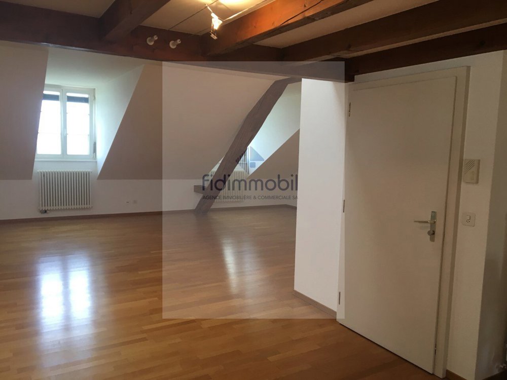 Appartement 4 pièces à louer à Neuchâtel - image 1/10