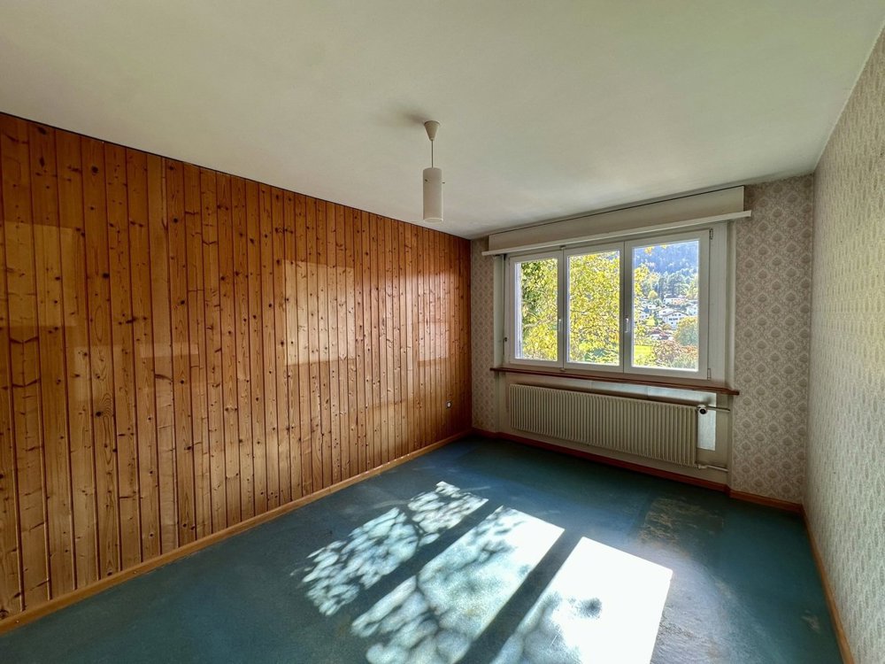 Casa di 6 locali in vendita a Moutier - immagine 1/12