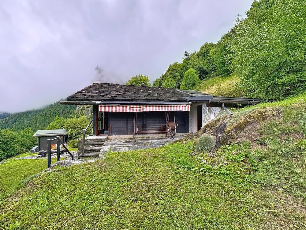 Maison 4 pièces à acheter à Lourtier - image 1/13