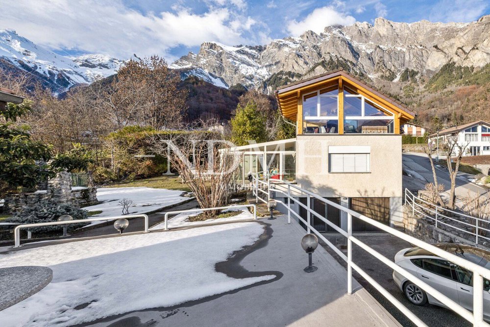 Casa di 7 locali in vendita a Chamoson - immagine 1/11
