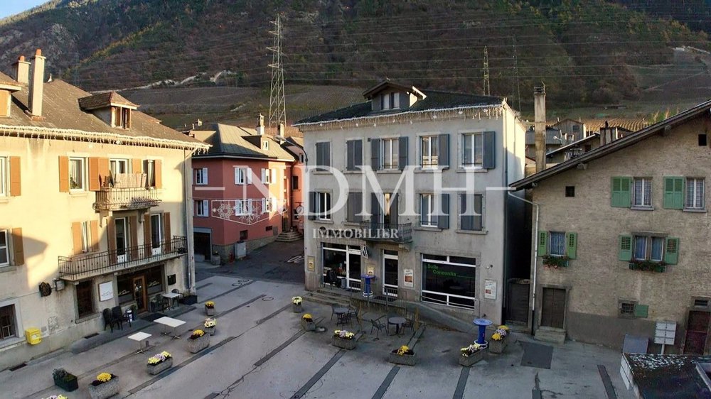 null rooms Office & Commercial to buy in Charrat - image 1/5
