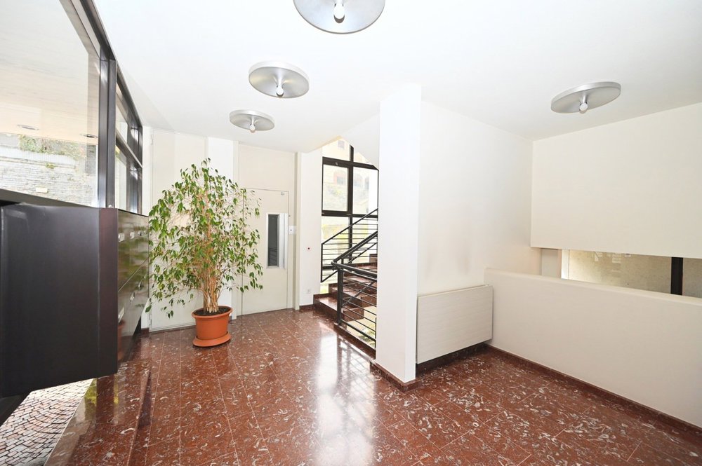 Ufficio & Commercio di 4 locali in vendita a Lugano - immagine 1/13