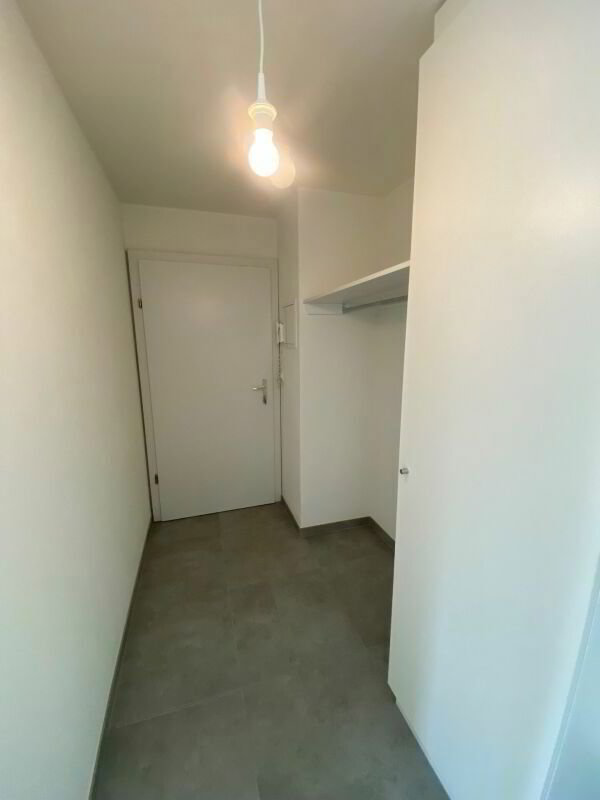 Appartement 6 pièces à louer à Neuchâtel - image 1/13