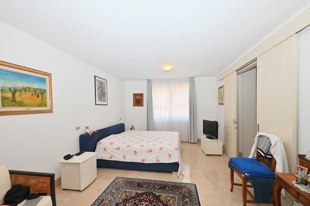 Appartamento di 7 locali in vendita a Viganello - immagine 1/13