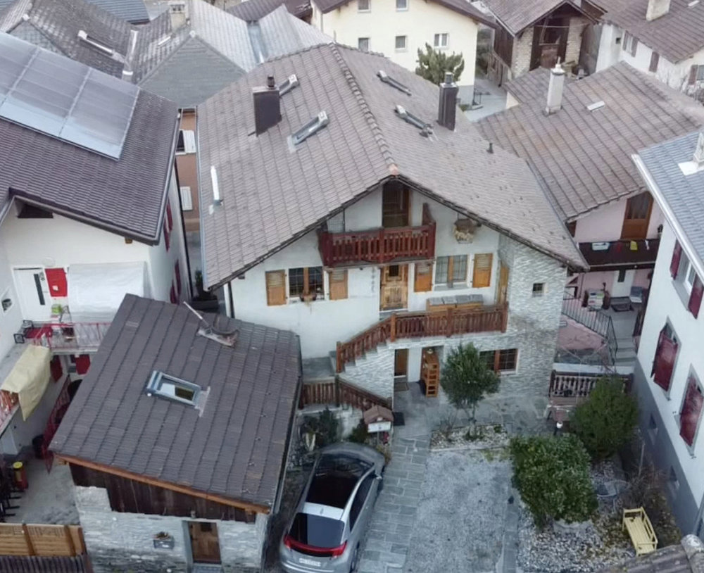 Maison 9 pièces à acheter à Chalais - image 1/8