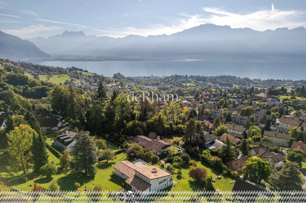 Casa di 7 locali in vendita a Blonay - immagine 1/10