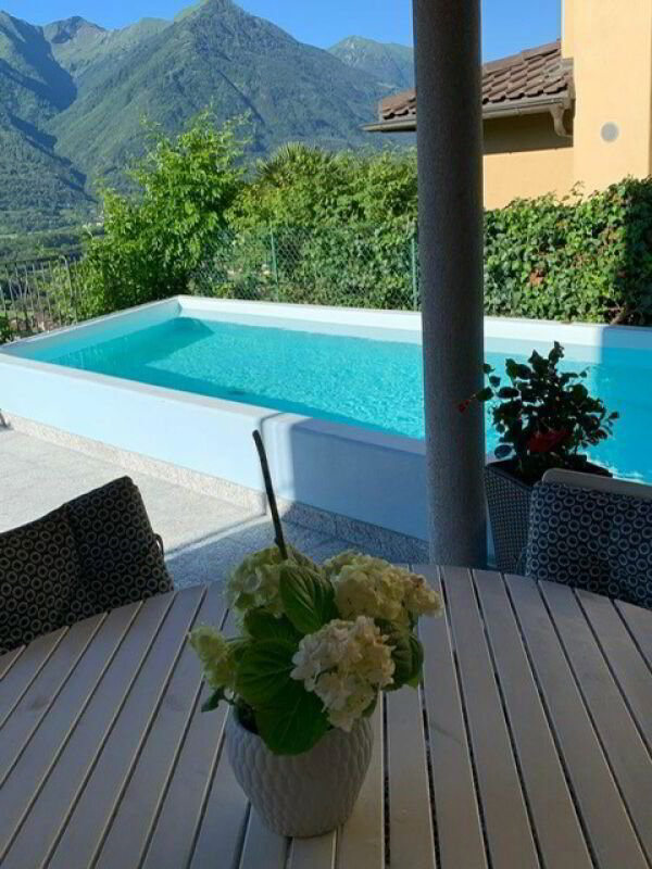 Casa di 5 locali in vendita a Cugnasco - immagine 1/13