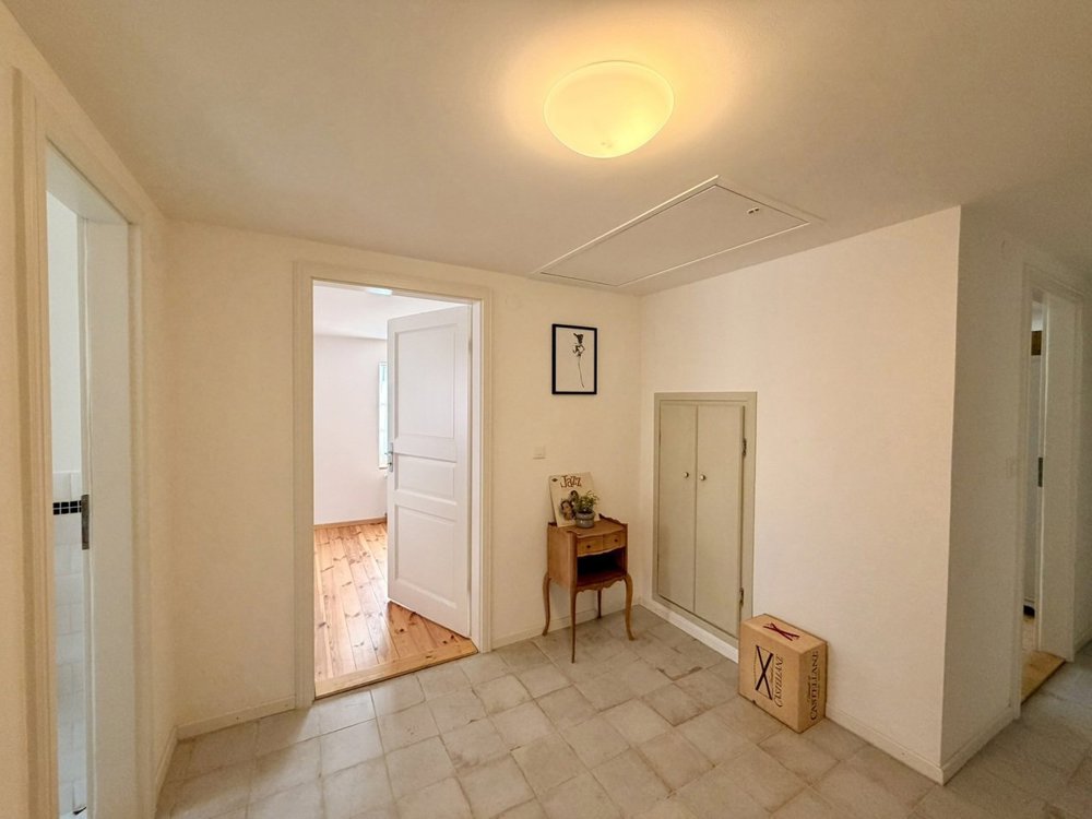 Casa di 8 locali in vendita a Münster BE - immagine 1/13