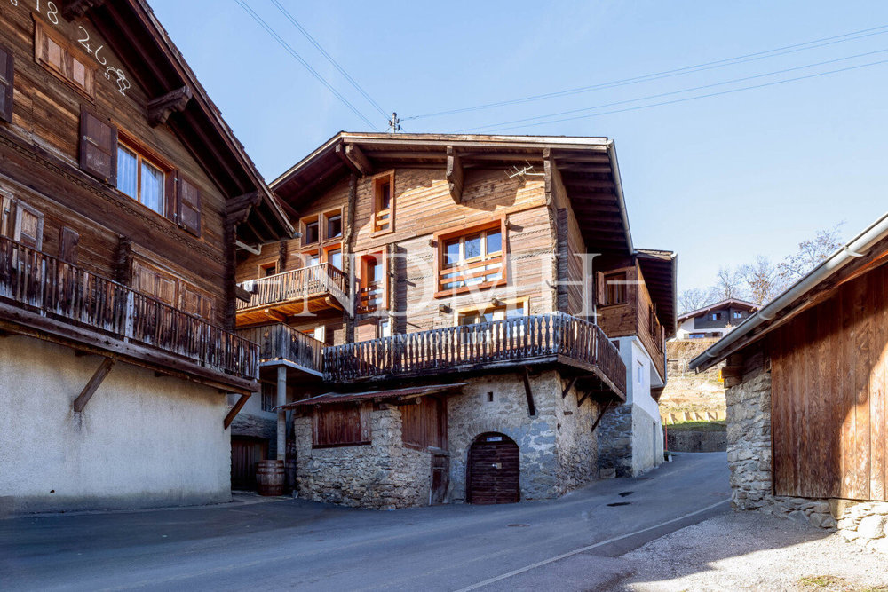 Appartement 3 pièces à acheter à Fortunau (Ayent) - image 1/11