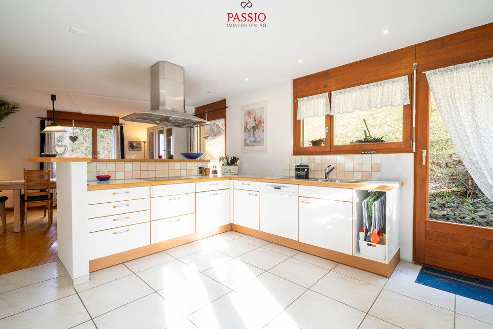 Maison 10 pièces à acheter à Heimberg - image 1/13