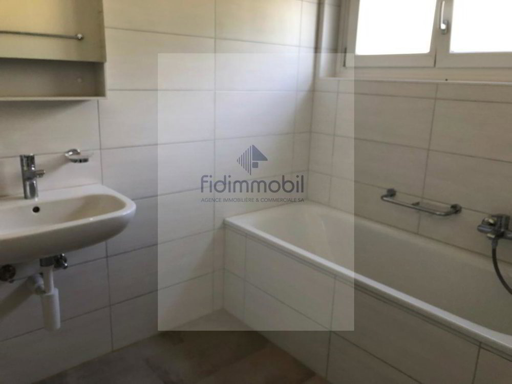 Appartamento di 4 locali in affitto a La Chaux-de-Fonds - immagine 1/7