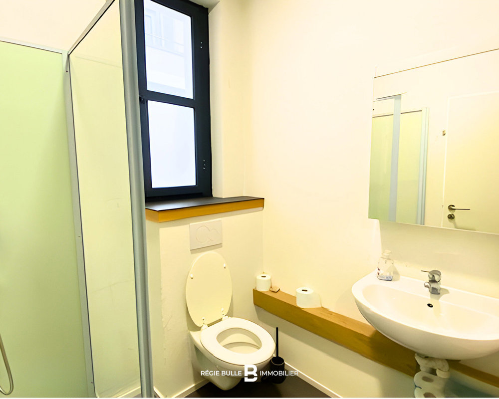 2 rooms Office & Commercial for rent in Bulle - image 1/5