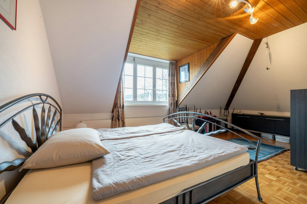 Maison 6 pièces à acheter à St. Urban - image 1/13
