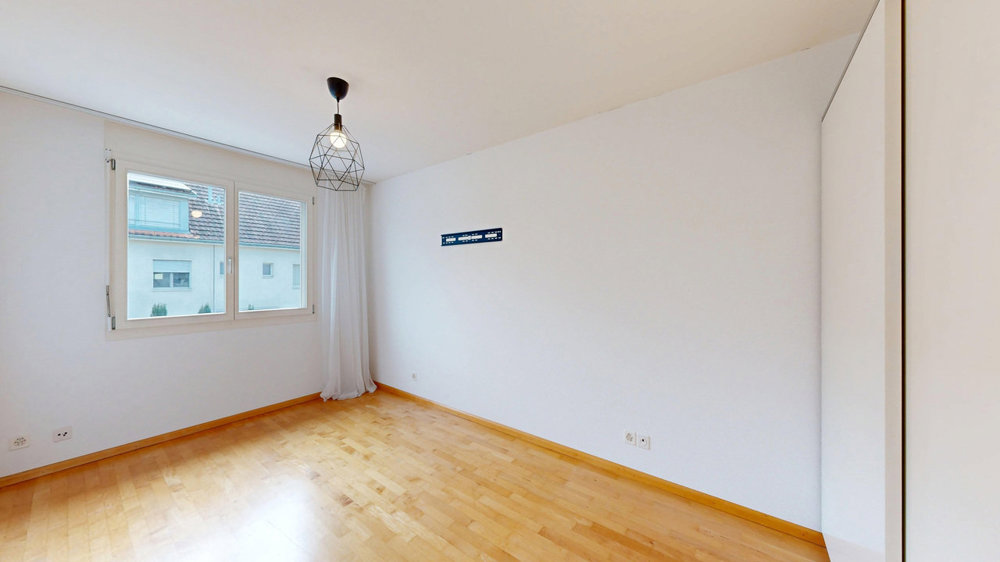 6 rooms House to buy in Aesch BL - image 1/13