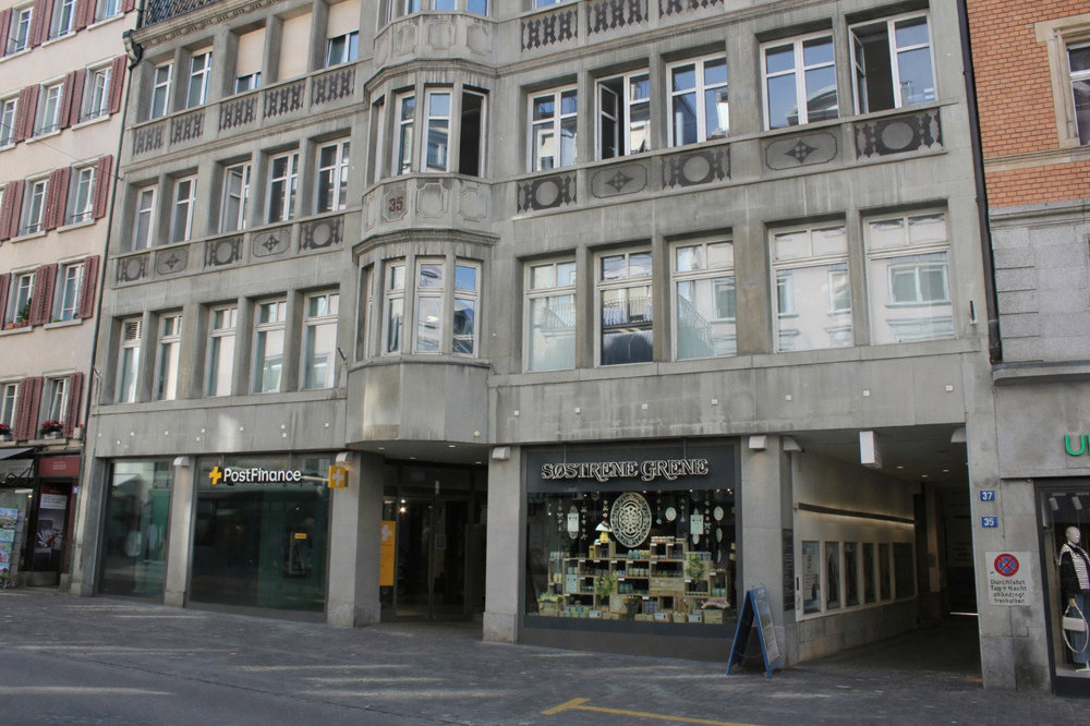 Bureau & Commerce 2 pièces à louer à Zurich - image 1/8