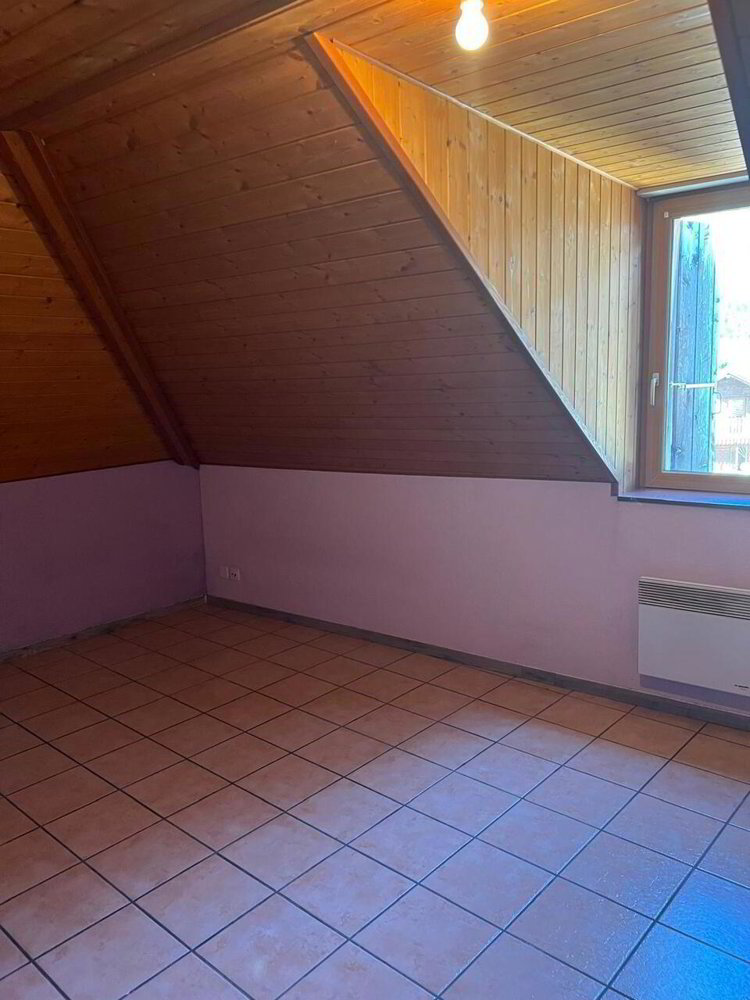 Maison null pièces à acheter à Salvan - image 1/13