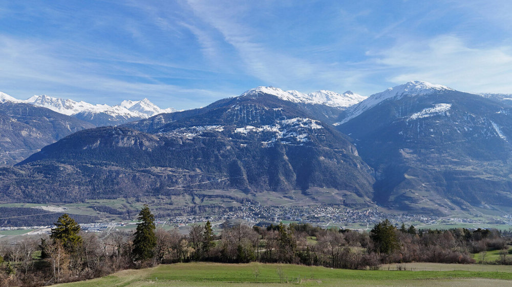 Casa di 8 locali in vendita a Crans-Montana - immagine 1/9