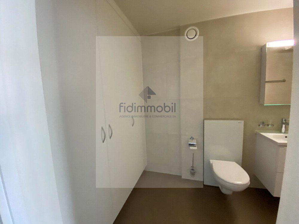 Appartamento di 2 locali in affitto a La Chaux-de-Fonds - immagine 1/6