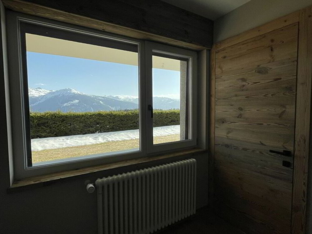 3 rooms Apartment to buy in Crans-Montana - image 1/13